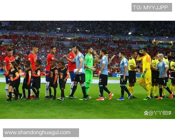 2018年世界杯精彩回顾日本队与乌拉圭队的激烈对决分析